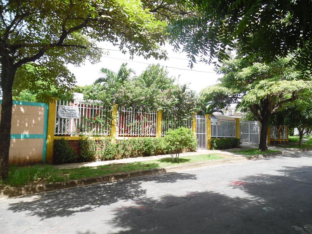 Hostal Casa Los Espinoza Managua Eksteriør billede