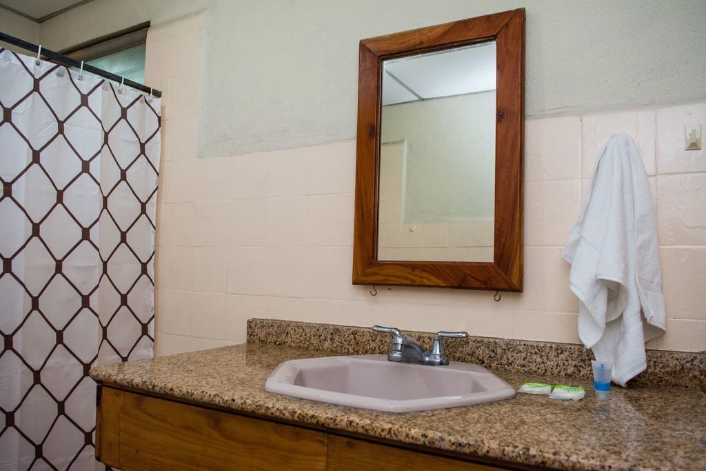 Hostal Casa Los Espinoza Managua Eksteriør billede