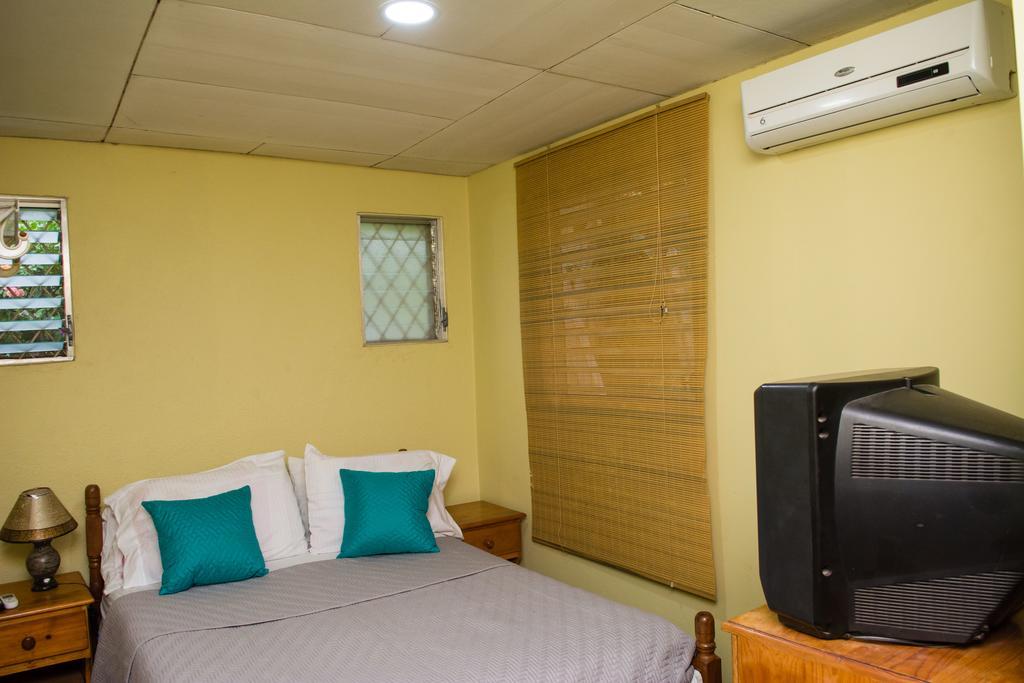 Hostal Casa Los Espinoza Managua Eksteriør billede