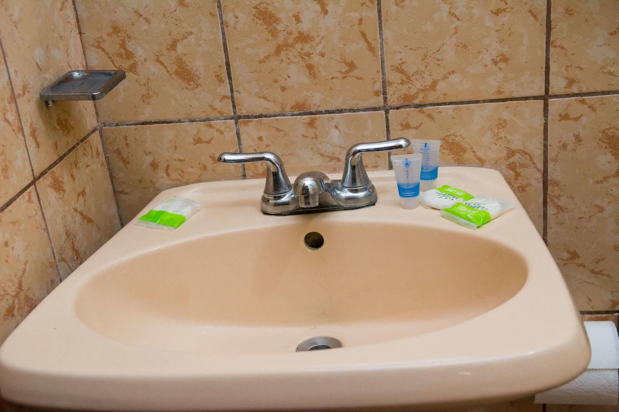 Hostal Casa Los Espinoza Managua Eksteriør billede